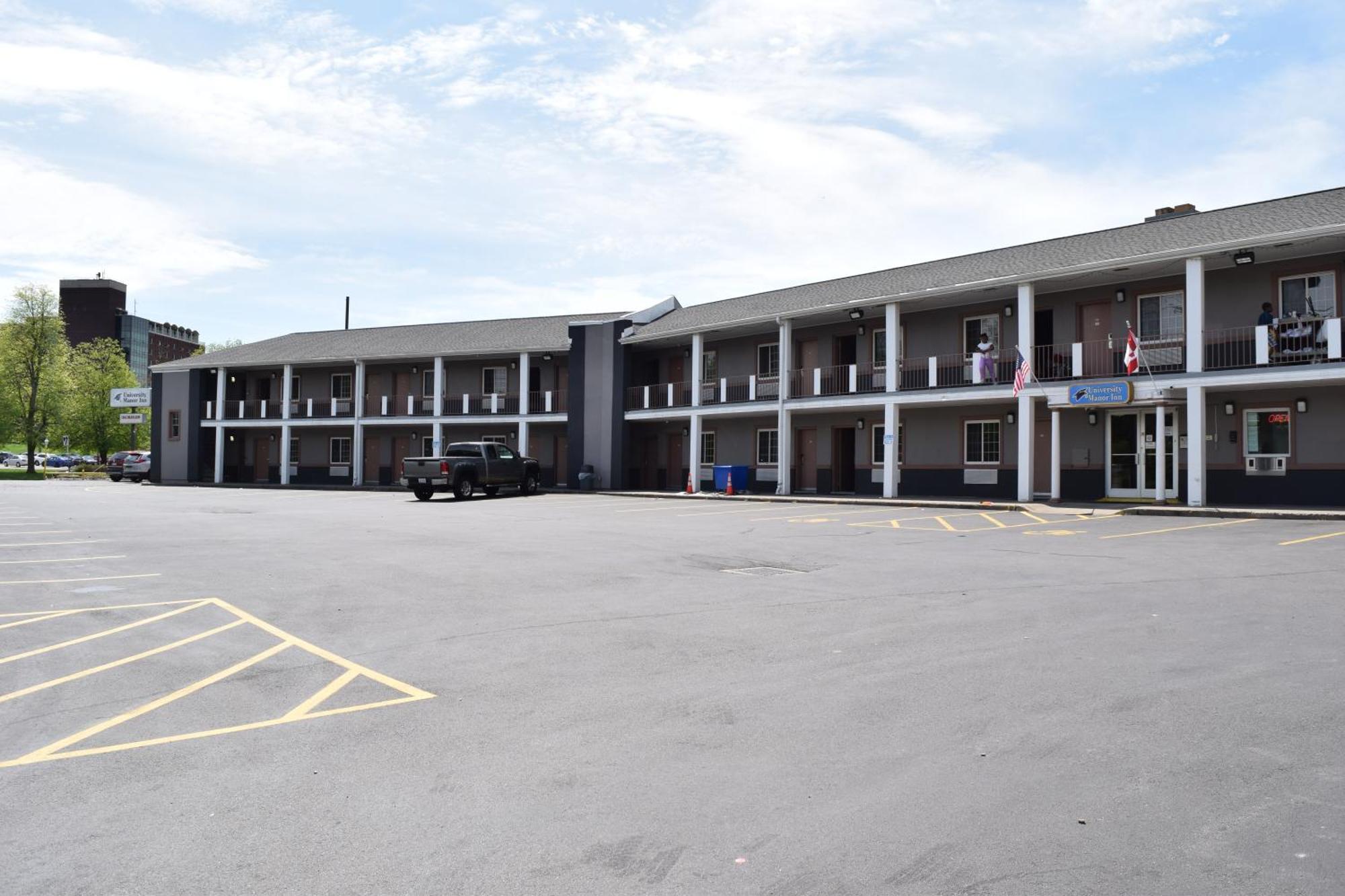 University Manor Inn Buffalo Luaran gambar