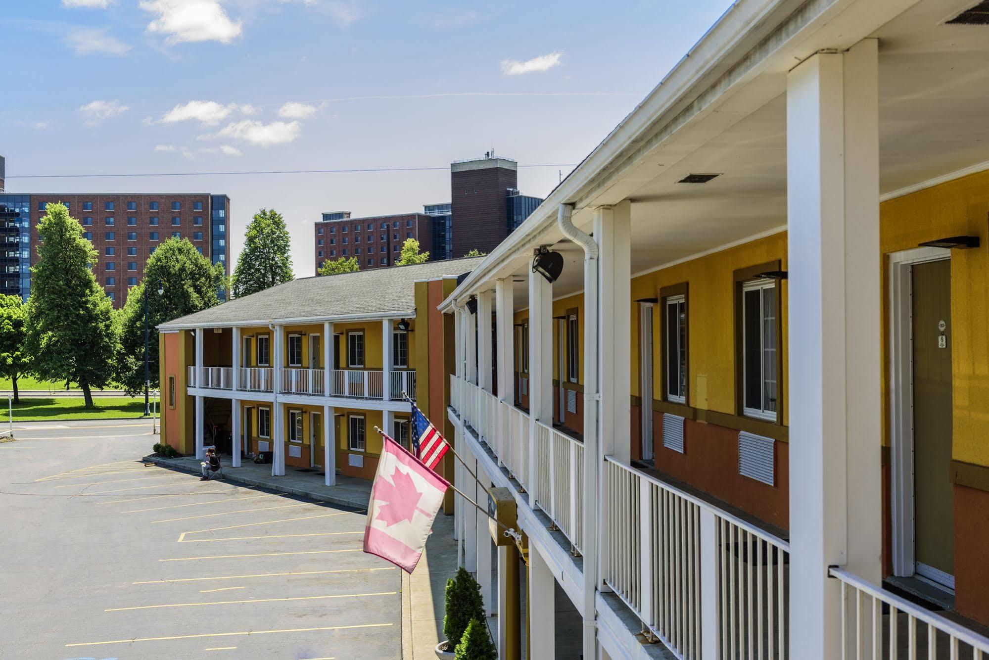 University Manor Inn Buffalo Luaran gambar